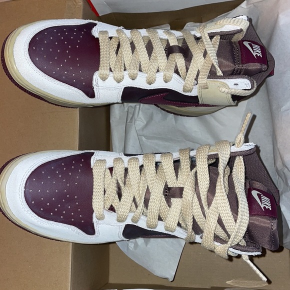 Nike Dunk High 1985 Valentine's Day - Picture 4 of 9